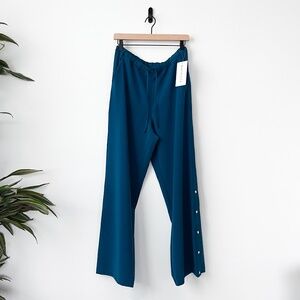 Amazing Athleta Baggy Lightweight Wide Leg Snap Track Unisex Pants